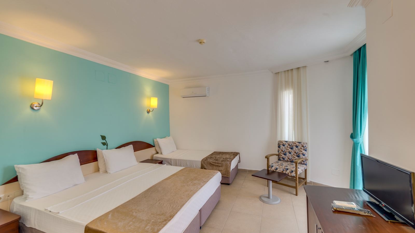 rooms-standard-room-land-view