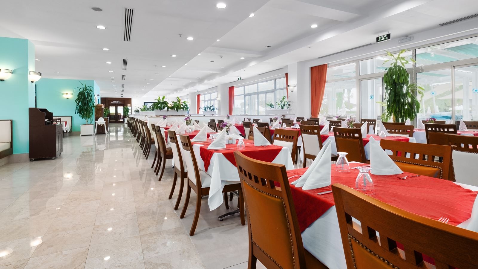 restaurants-papaya-restaurant