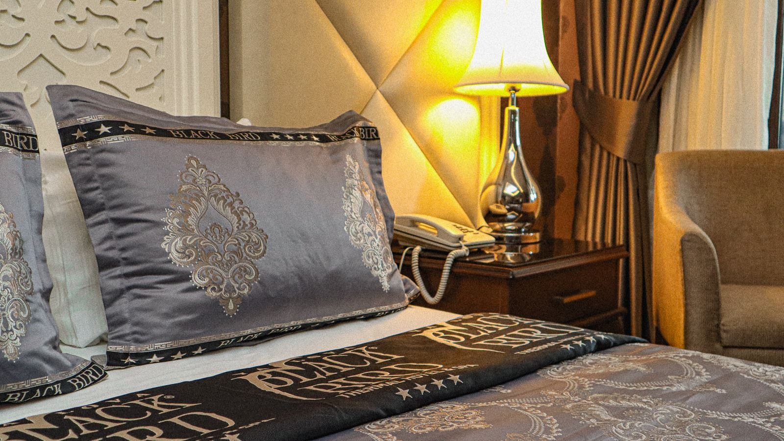 rooms-deluxe-suit-oda