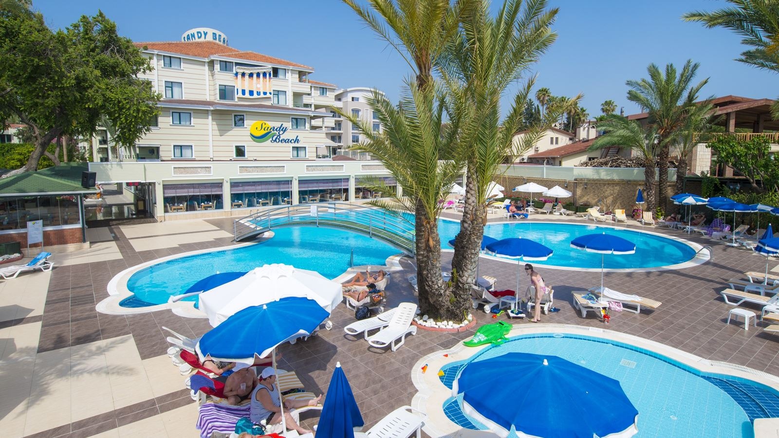 pools-outdoor-childrens-pool