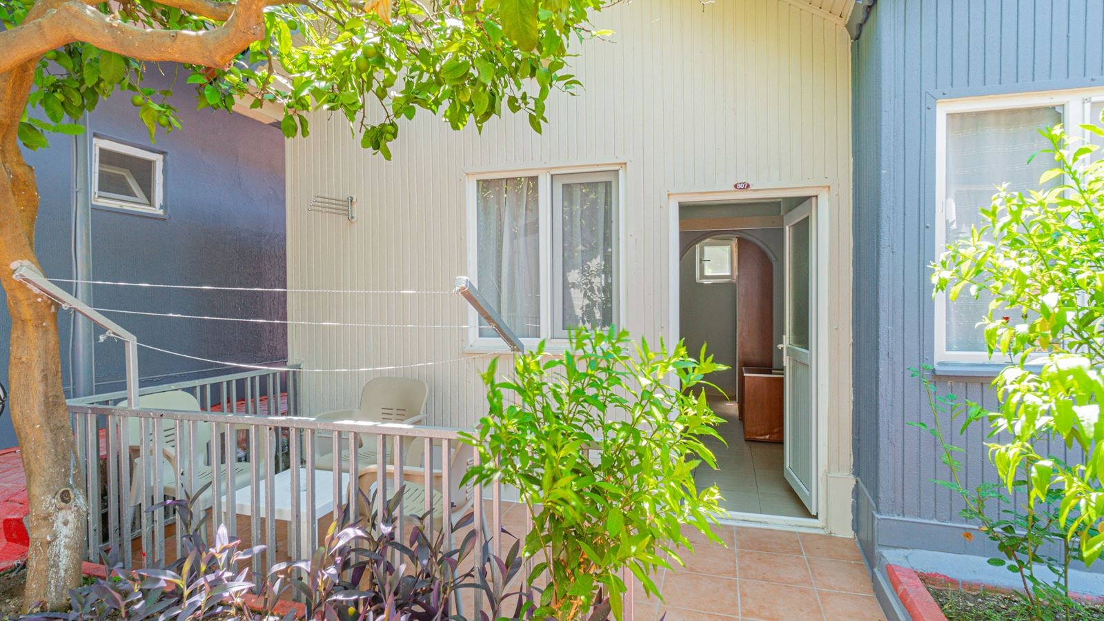 rooms-park-family-room