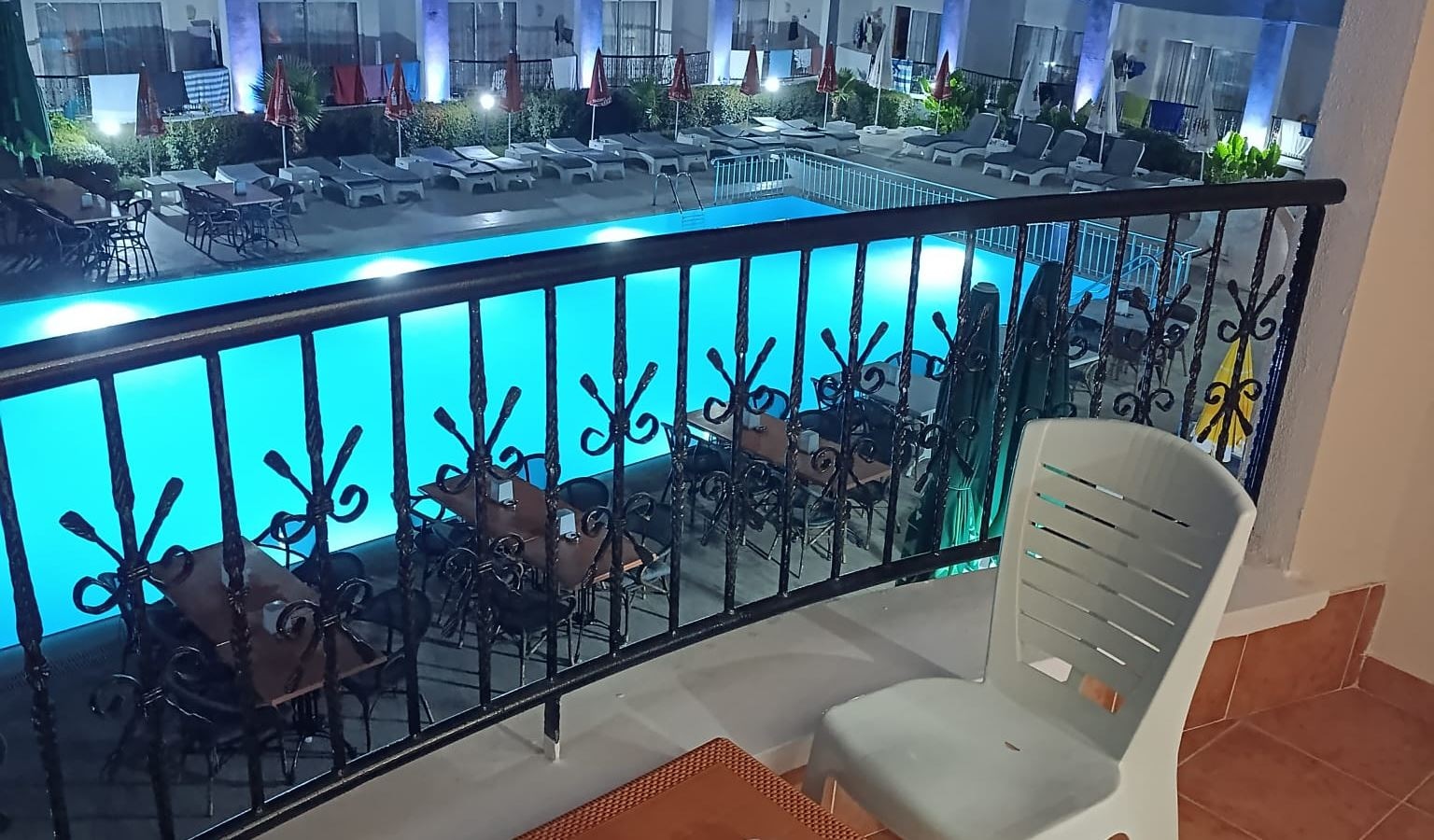 rooms-standard-main-building