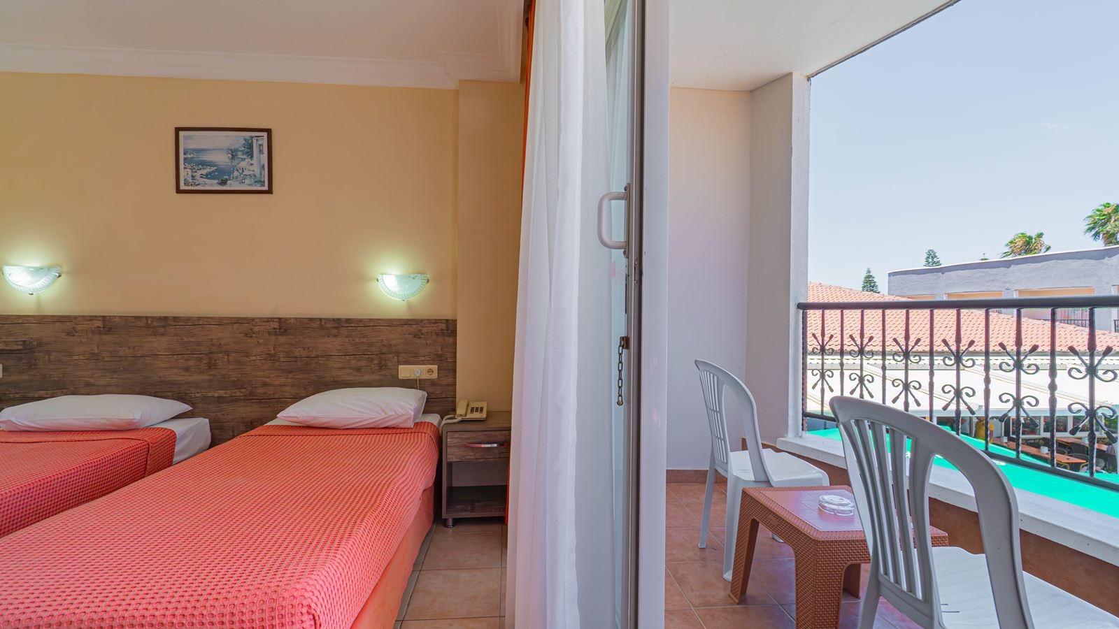 rooms-standard-main-building