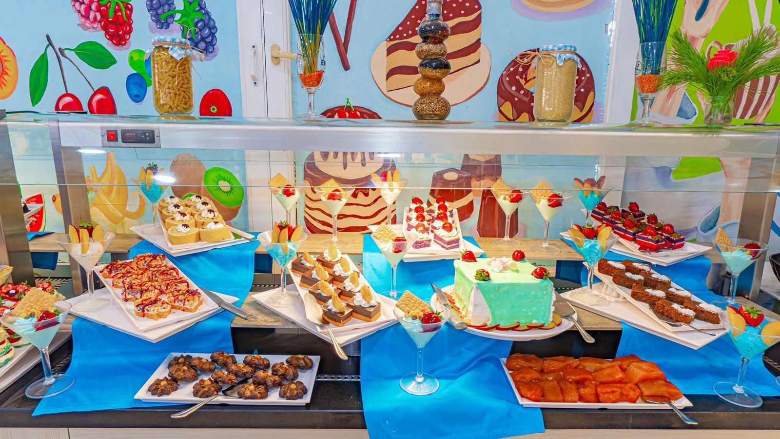 restaurants-restaurant