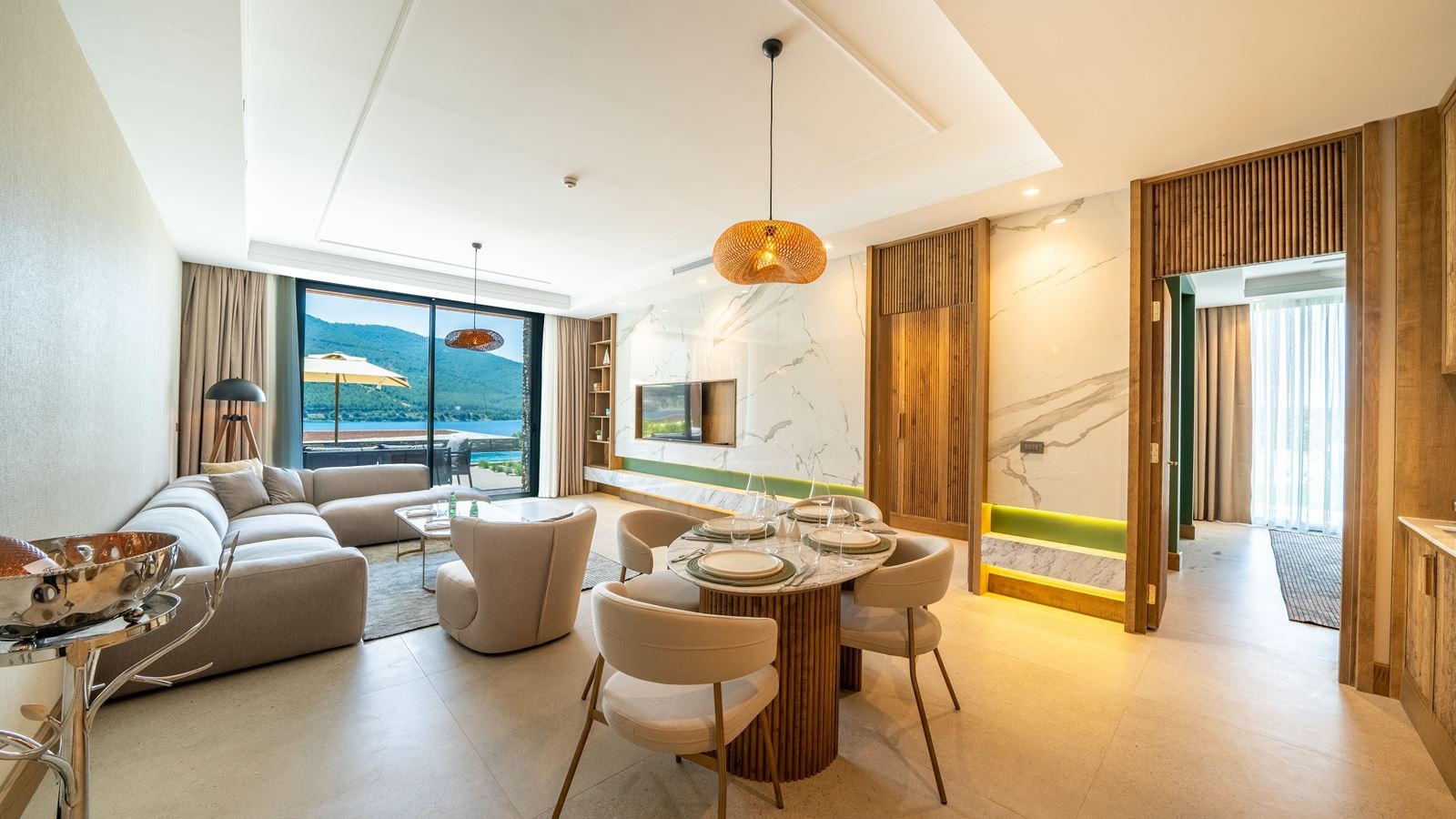 rooms-executive-villa