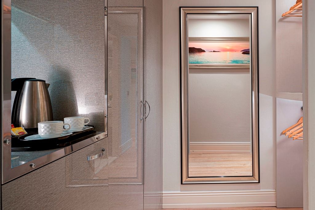 rooms-deluxe-standart-side-sea-view