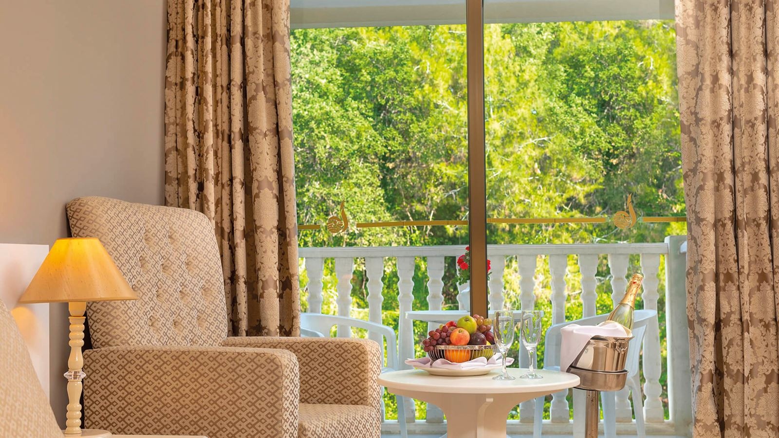 rooms-standart-garden-view-with-balcony