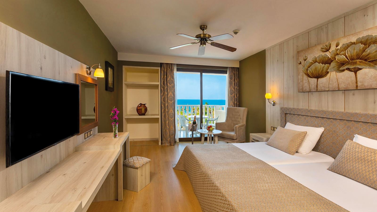 rooms-standart-sea-view-with-balcony