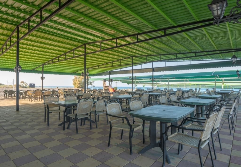 restaurants-beach-bar