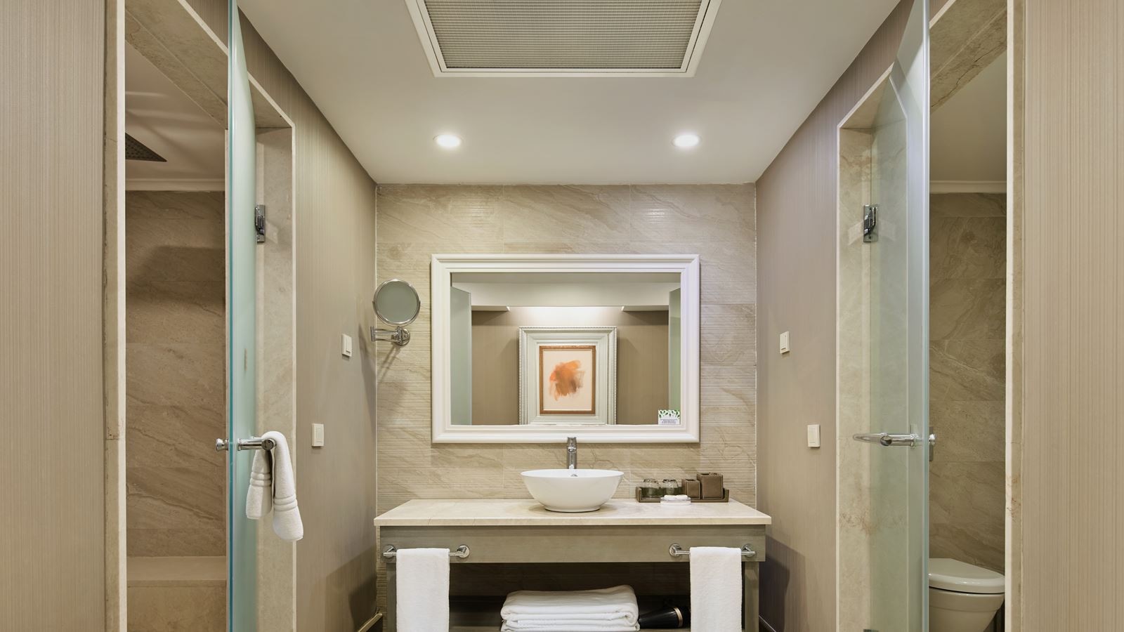 rooms-deluxe-room-mountain-view