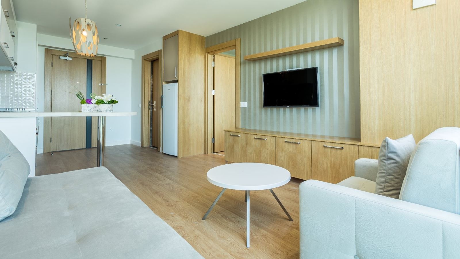 rooms-aska-river-side-anex-building-family-room