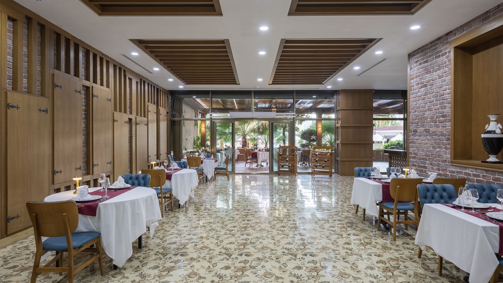 restaurants-italian-cuisine-a-la-carte-restaurant