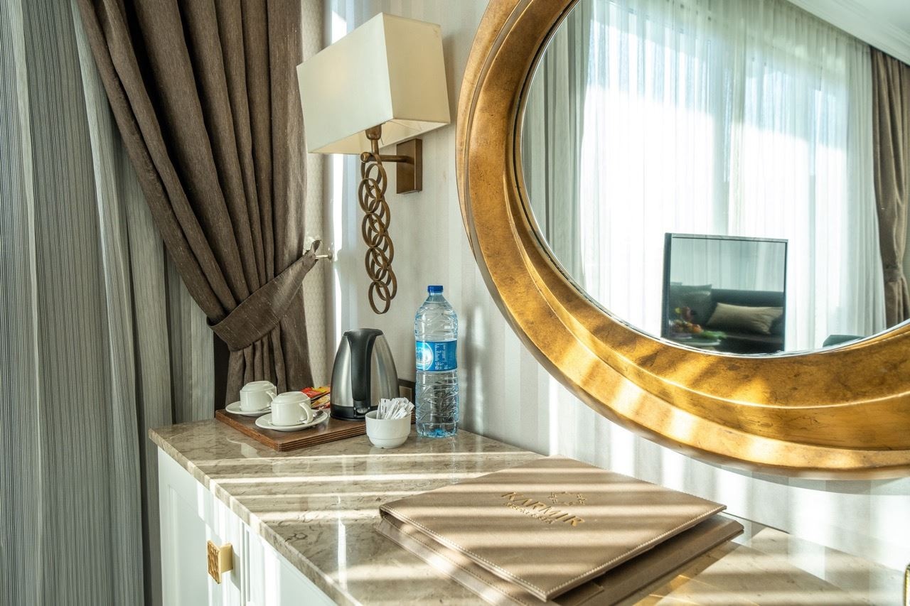 rooms-corner-deluxe-room