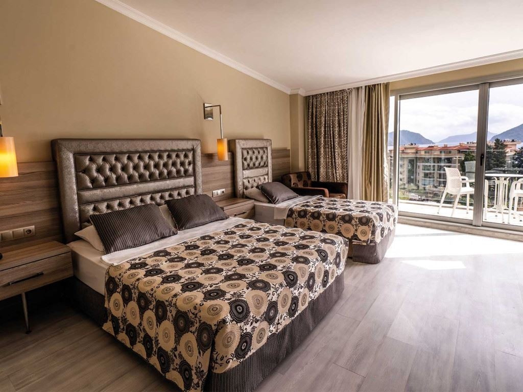 rooms-standard-room-side-sea-view