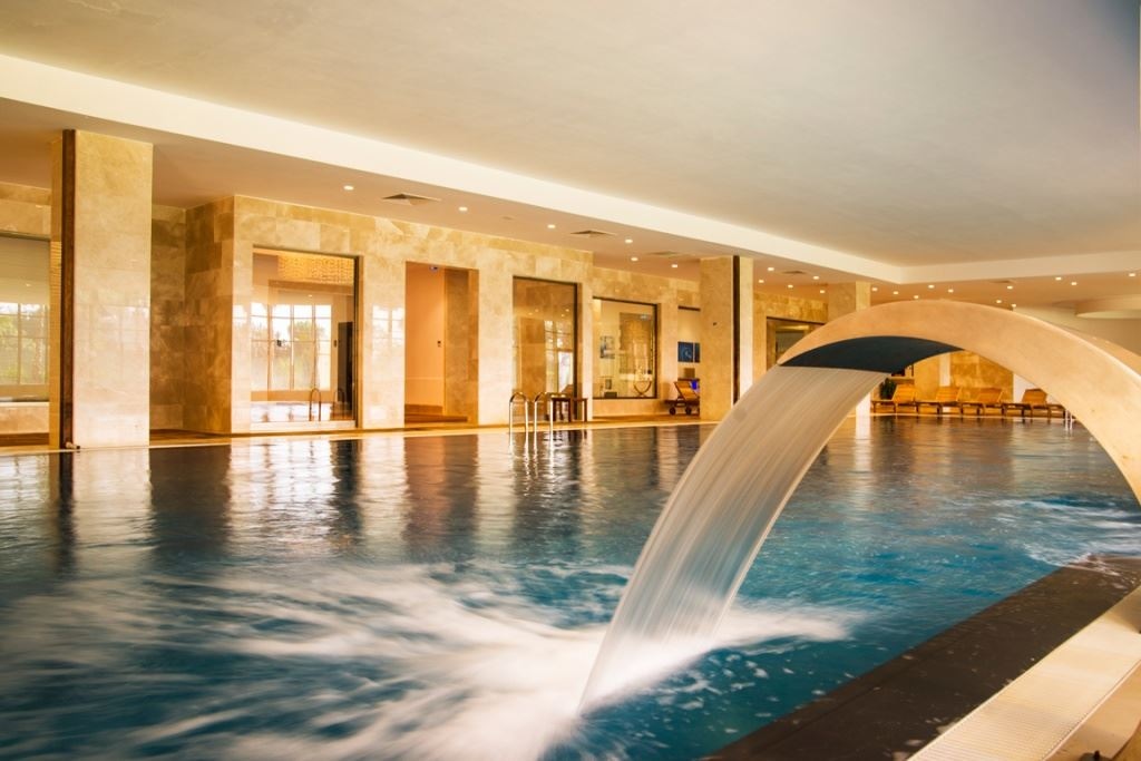 pools-indoor-pool