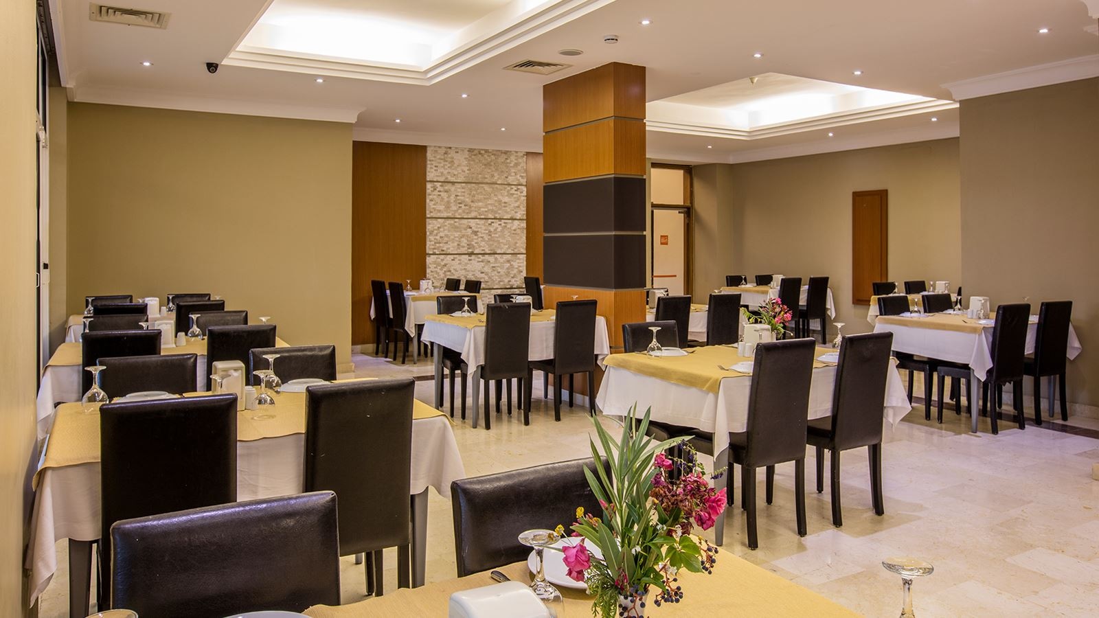 restaurants-main-restaurant