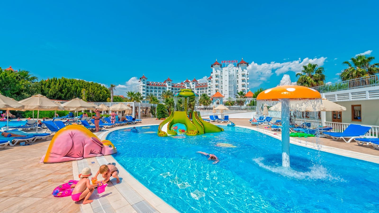 water-park-outdoor-pool