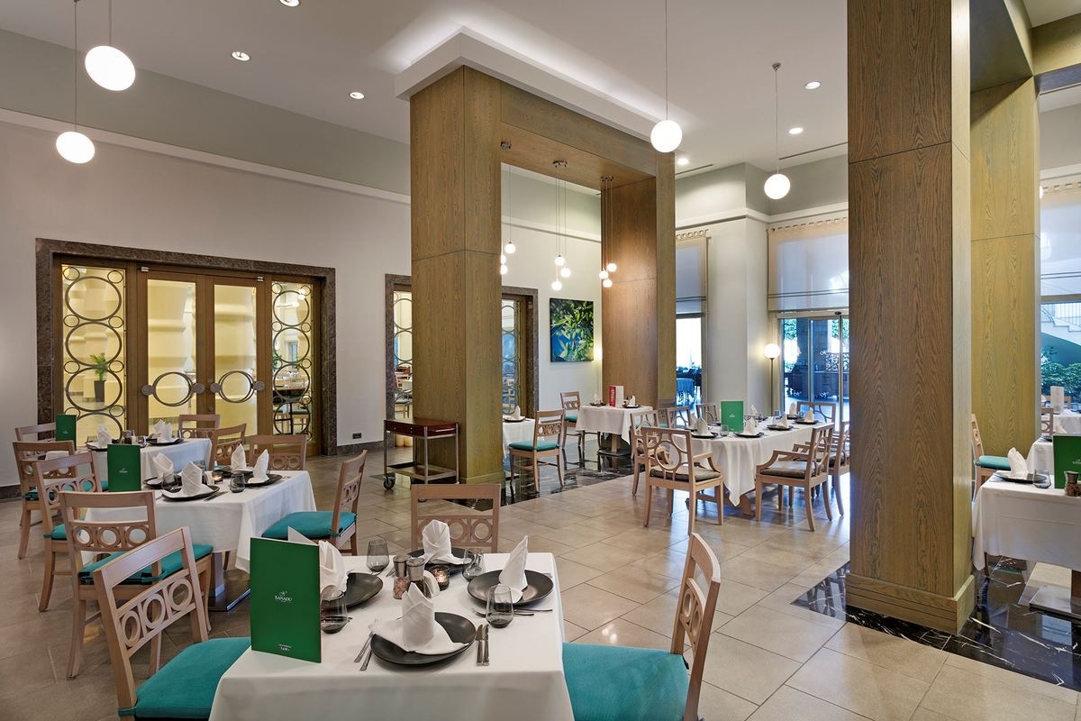 restaurants-azzurro-italian-a-la-carte