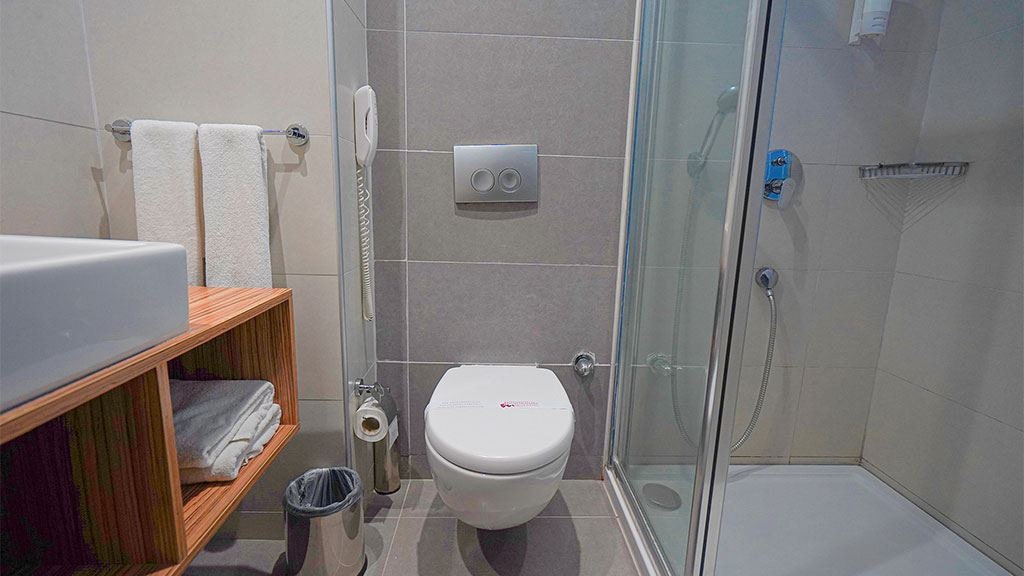 rooms-standard-room-land-view