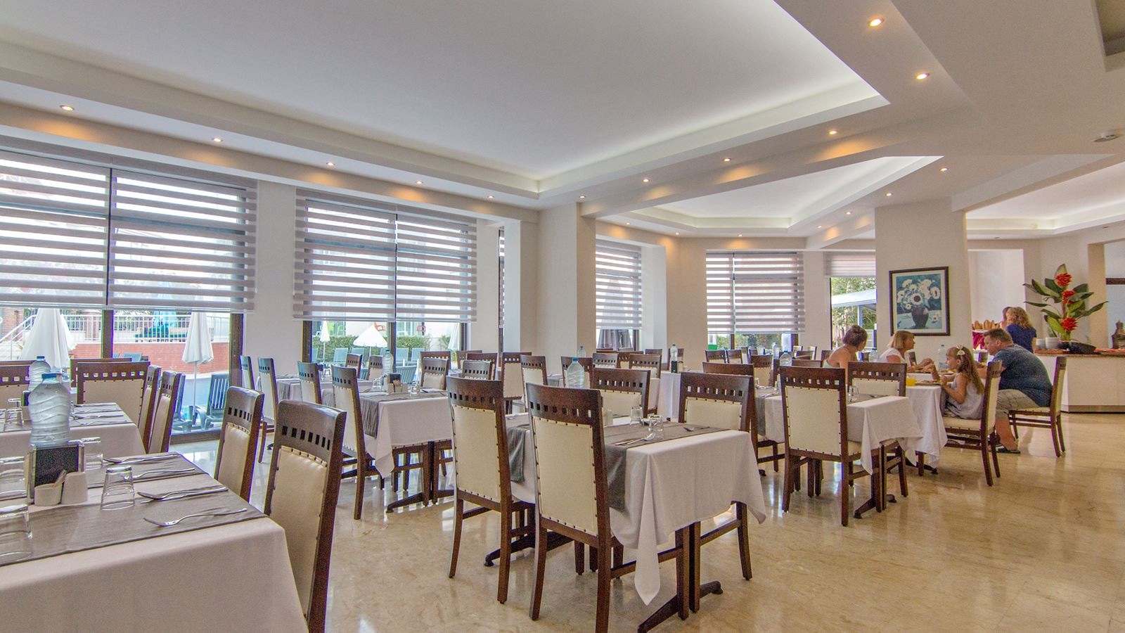 restaurants-main-restaurant