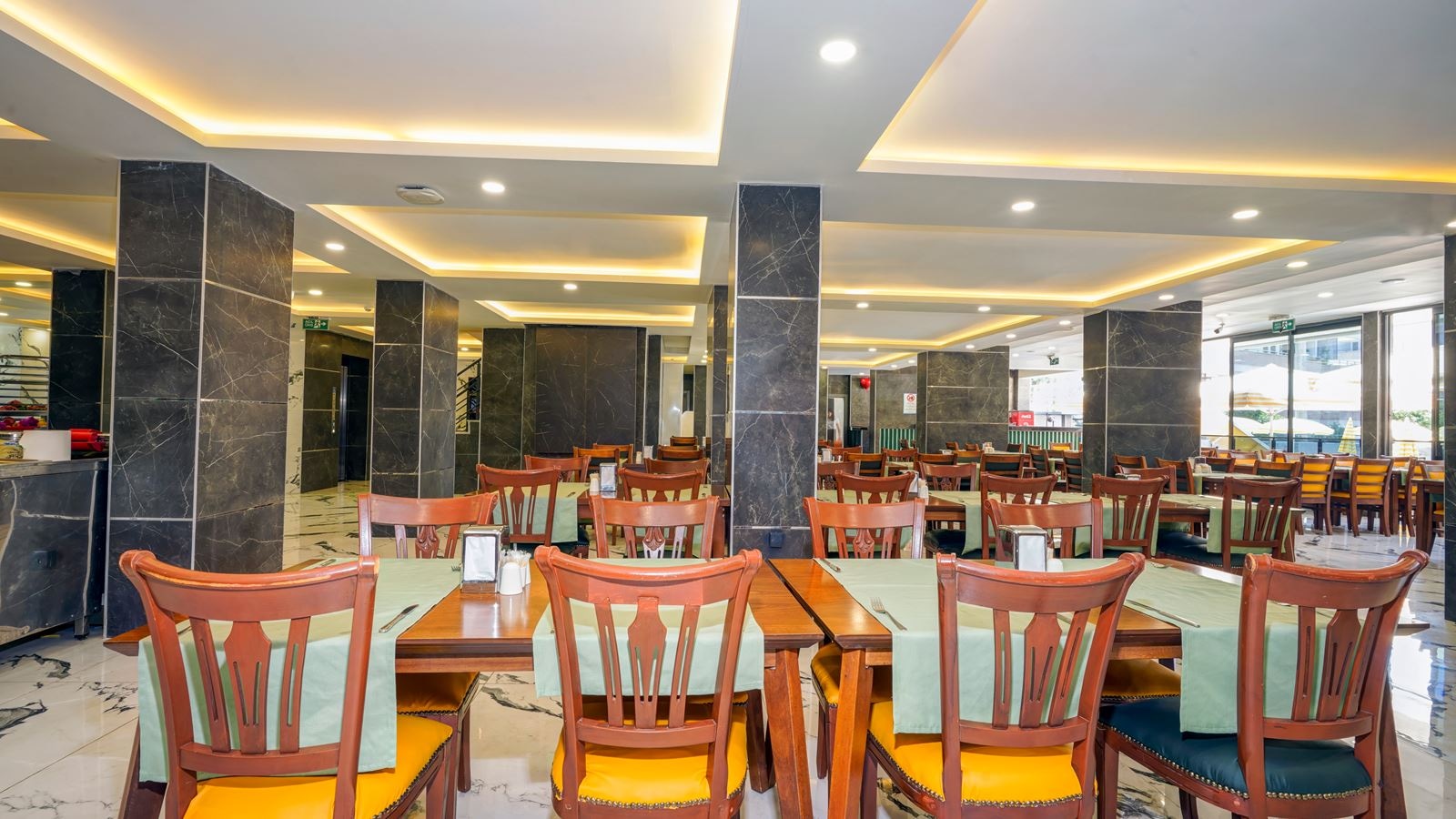 restaurants-main-restaurant