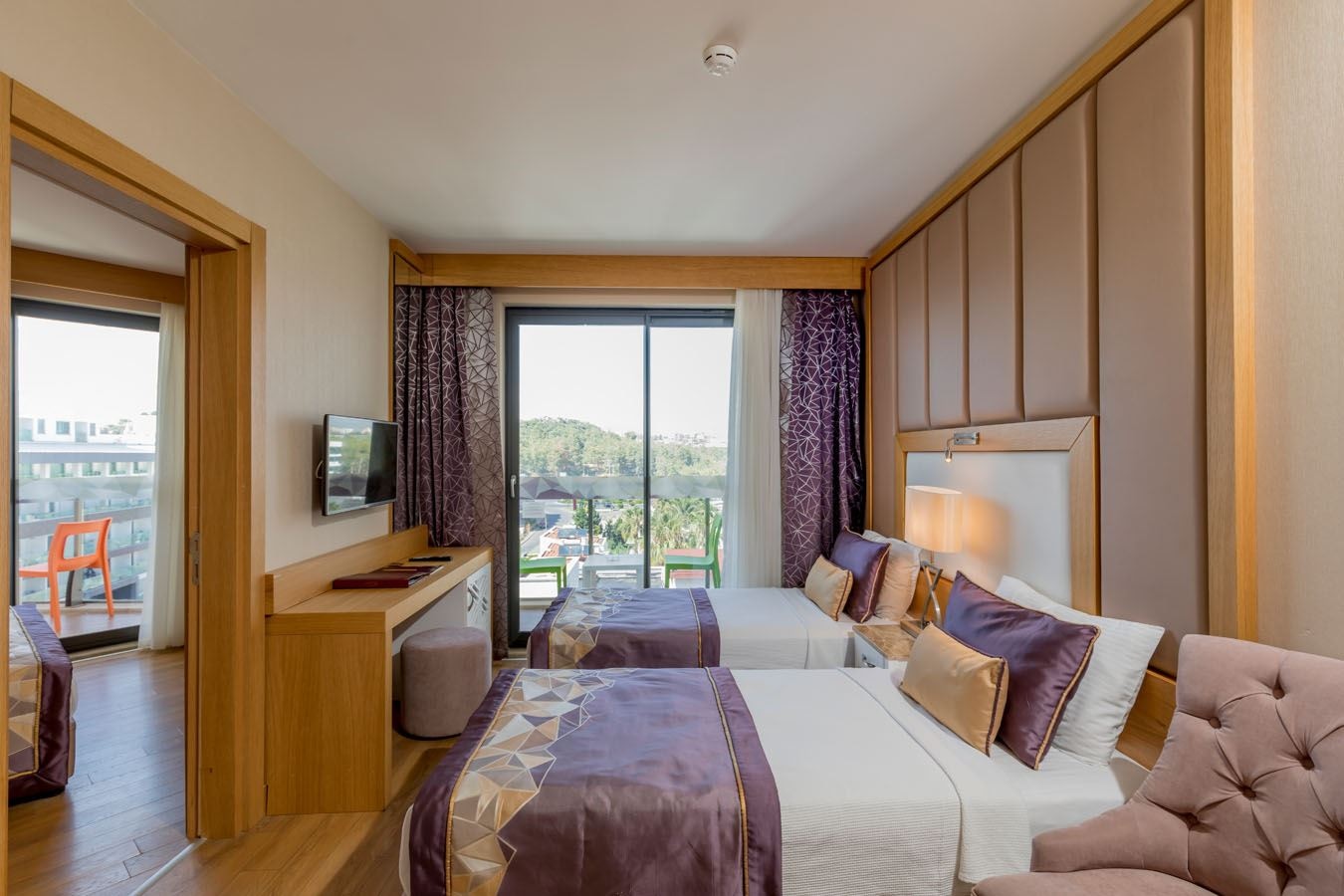 rooms-family-2-bedrooms-room