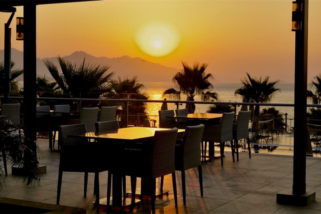 restaurants-restaurants