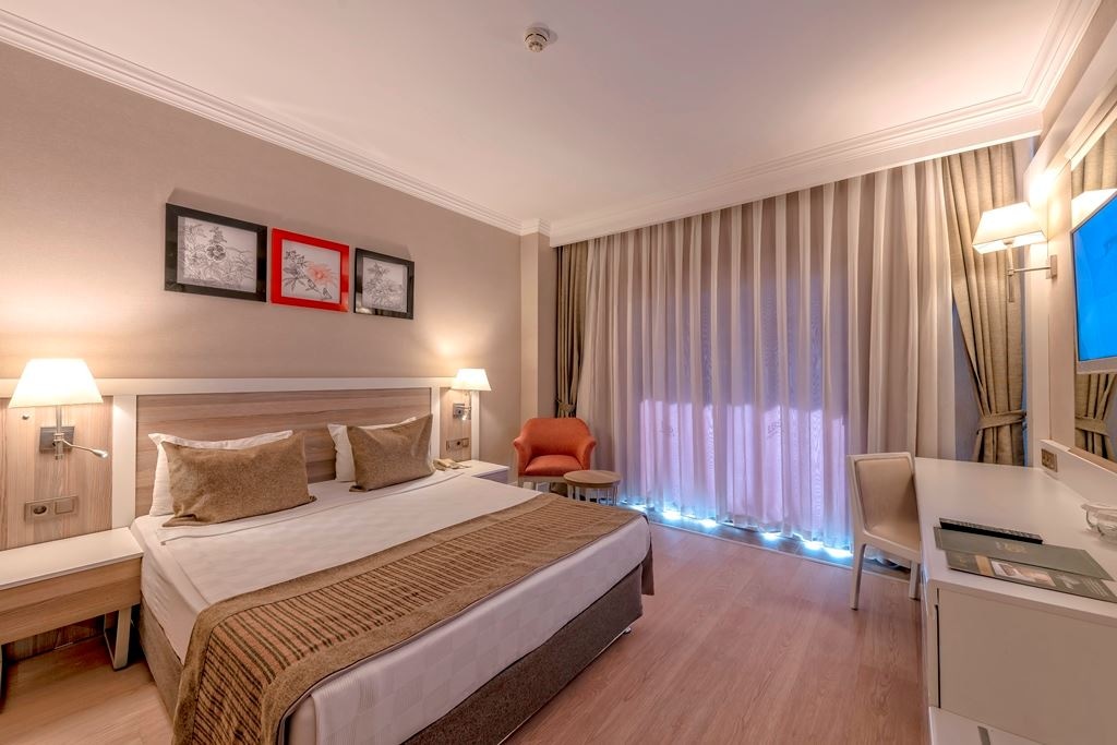 rooms-standard-room-with-balcony