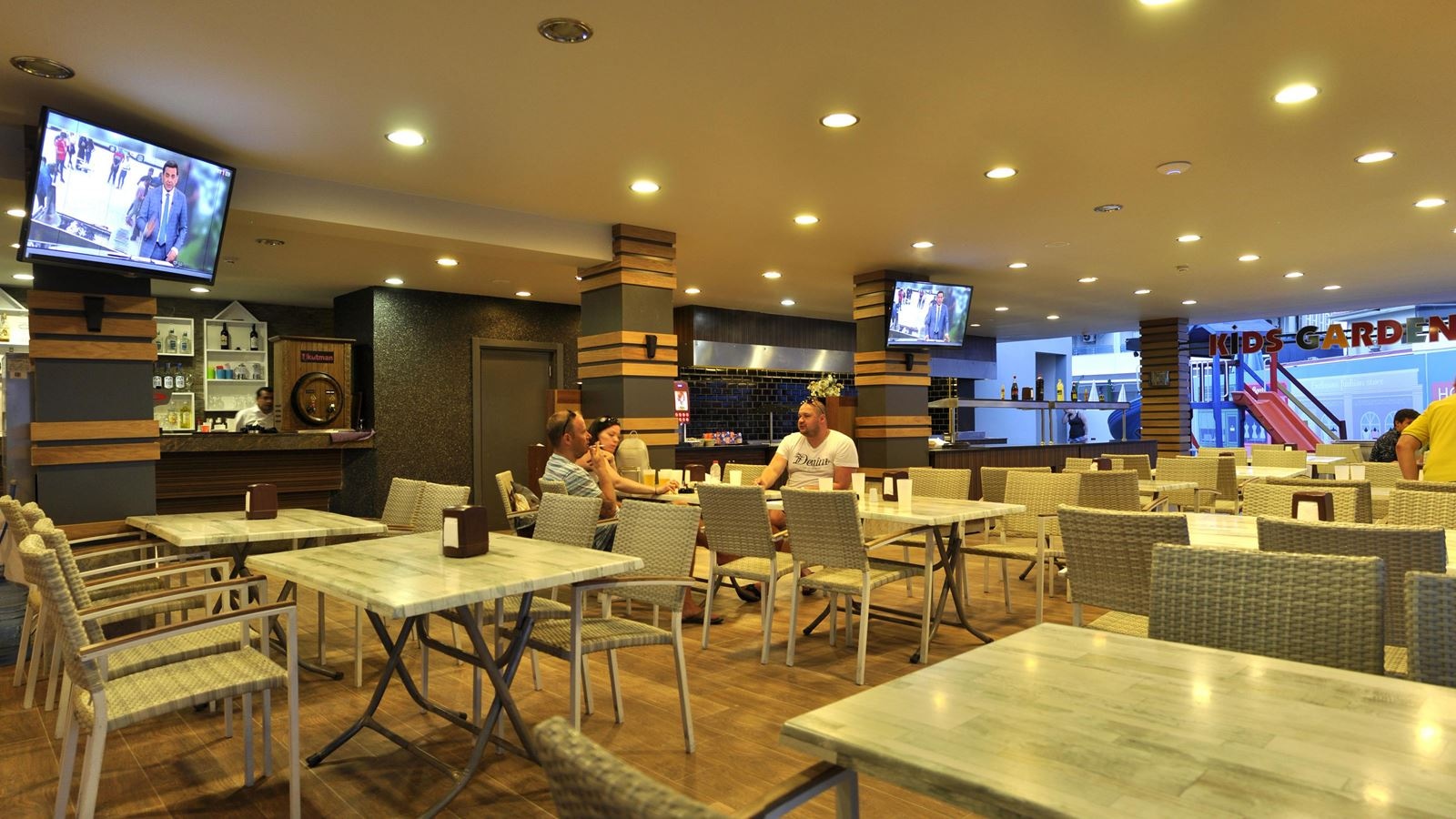 restaurants-snack-servis