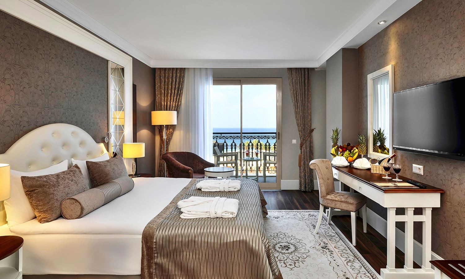 rooms-standard-sea-view-with-balcony