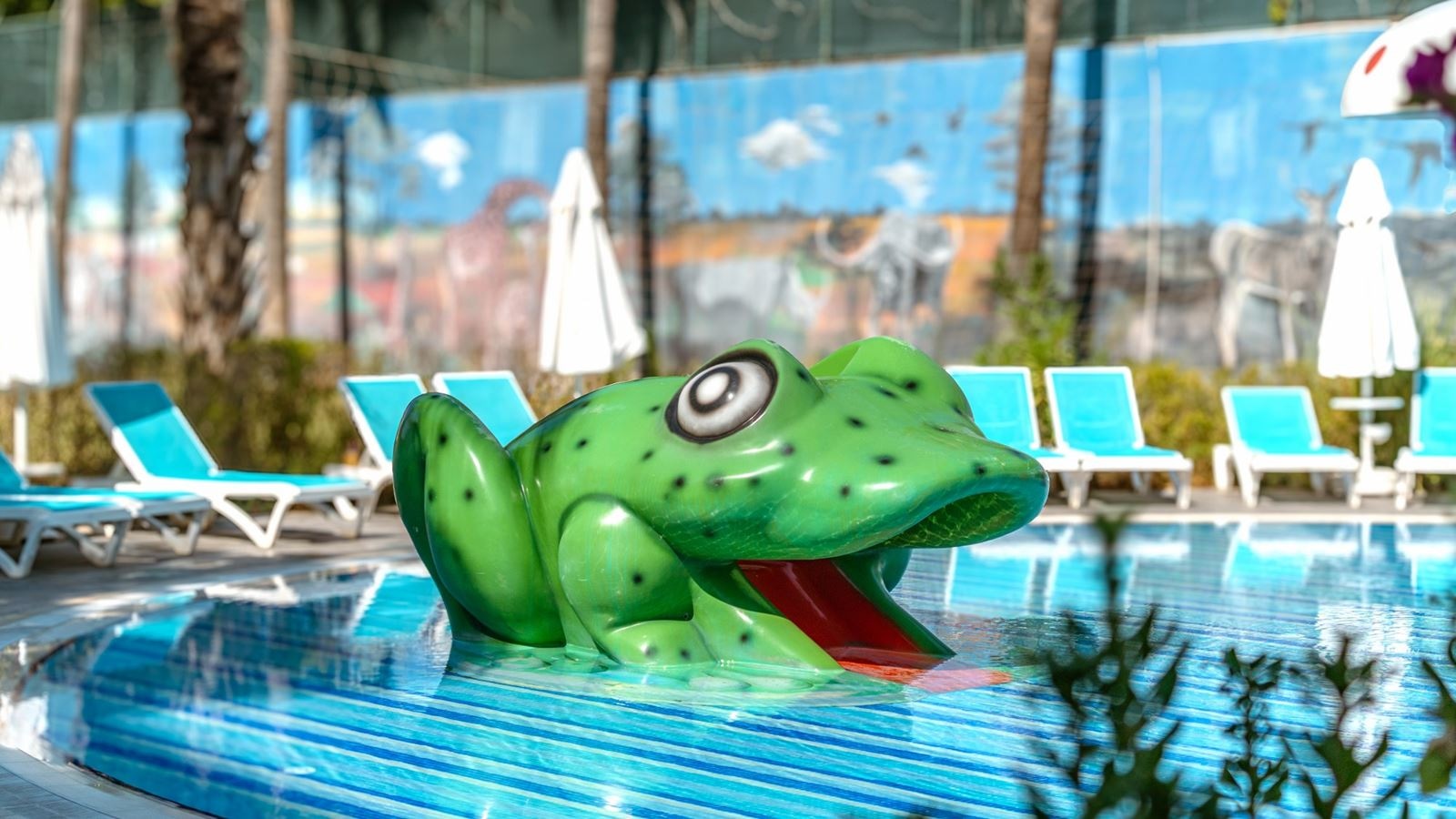 pools-outdoor-childrens-pool