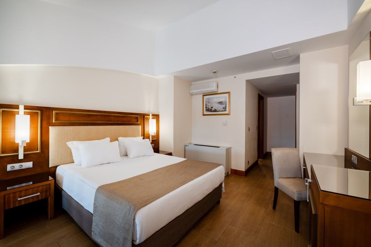 rooms-family-dublex-land-view