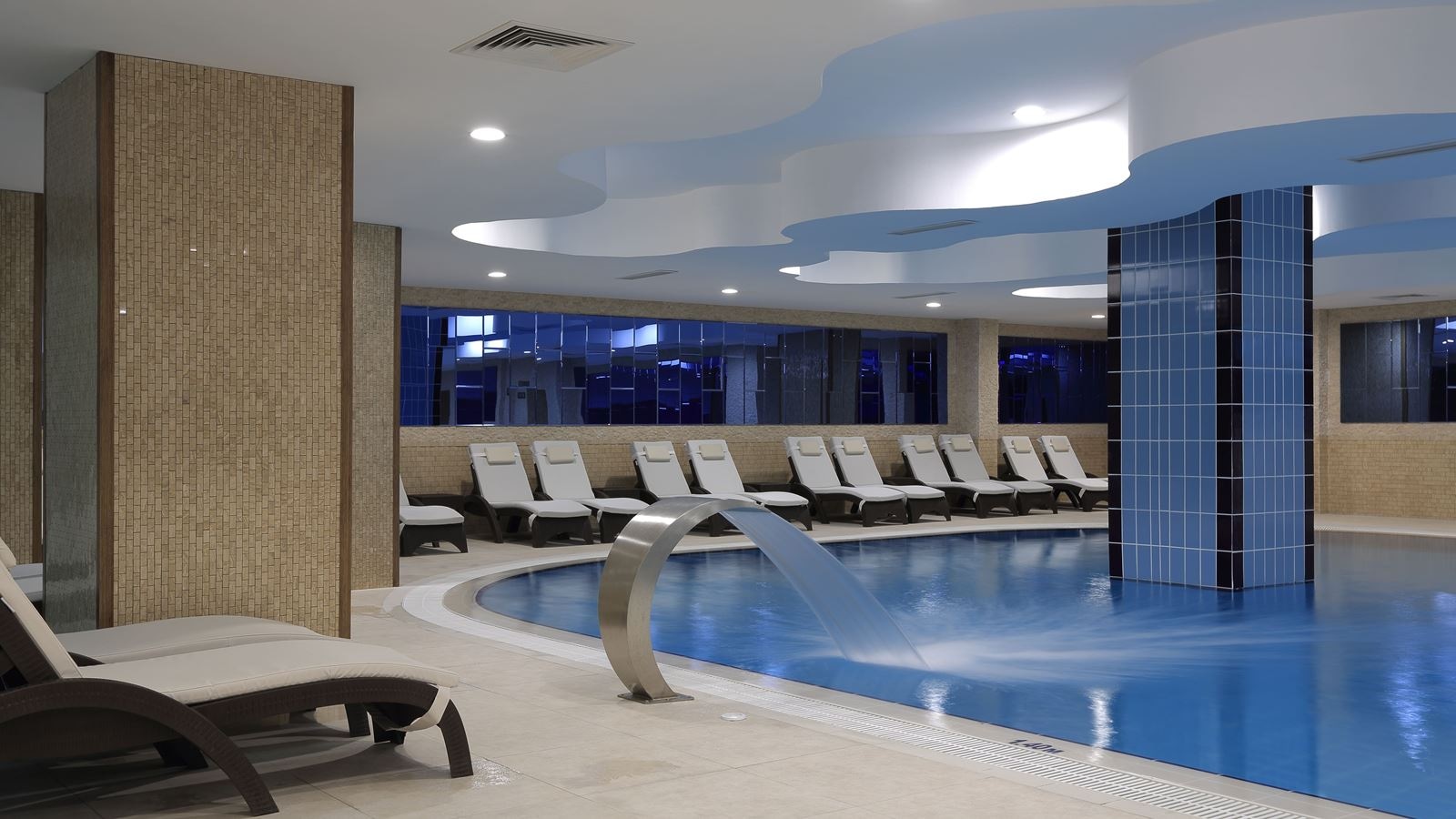pools-indoor-pool
