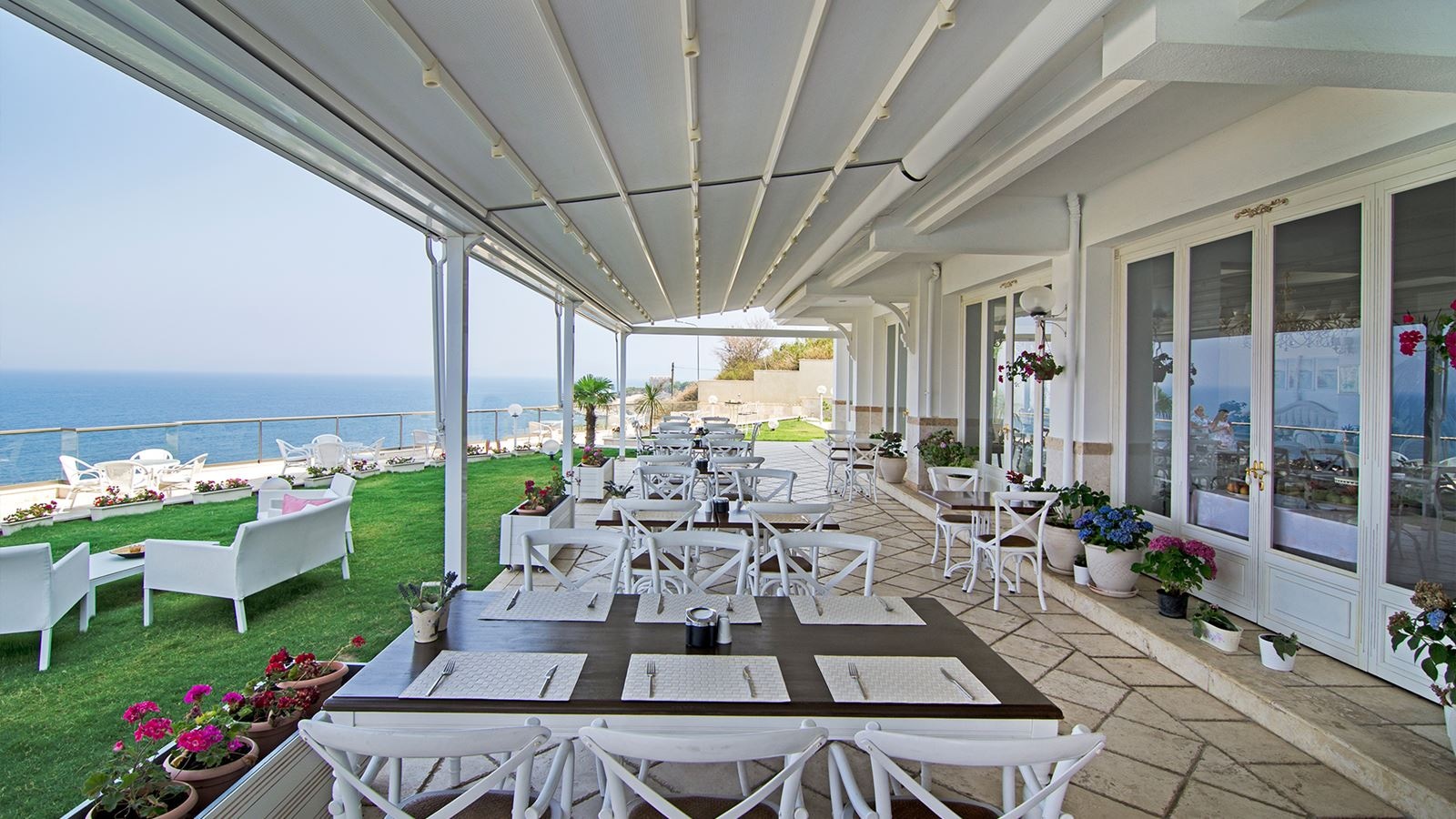 restaurants-main-restaurant