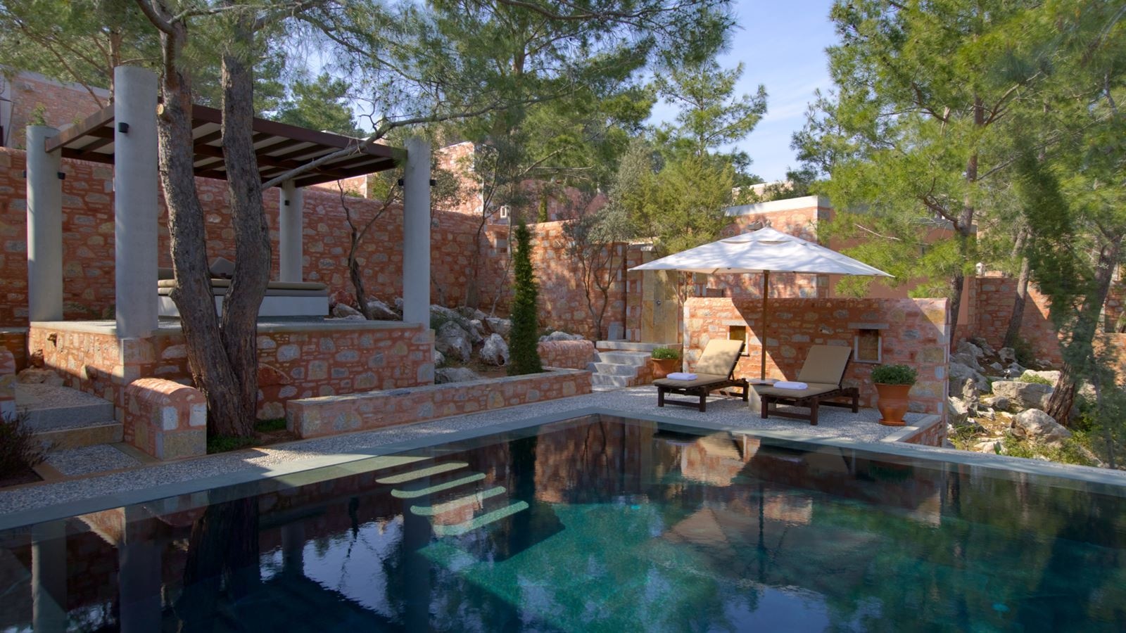 rooms-pool-pavillion-partial-sea-view