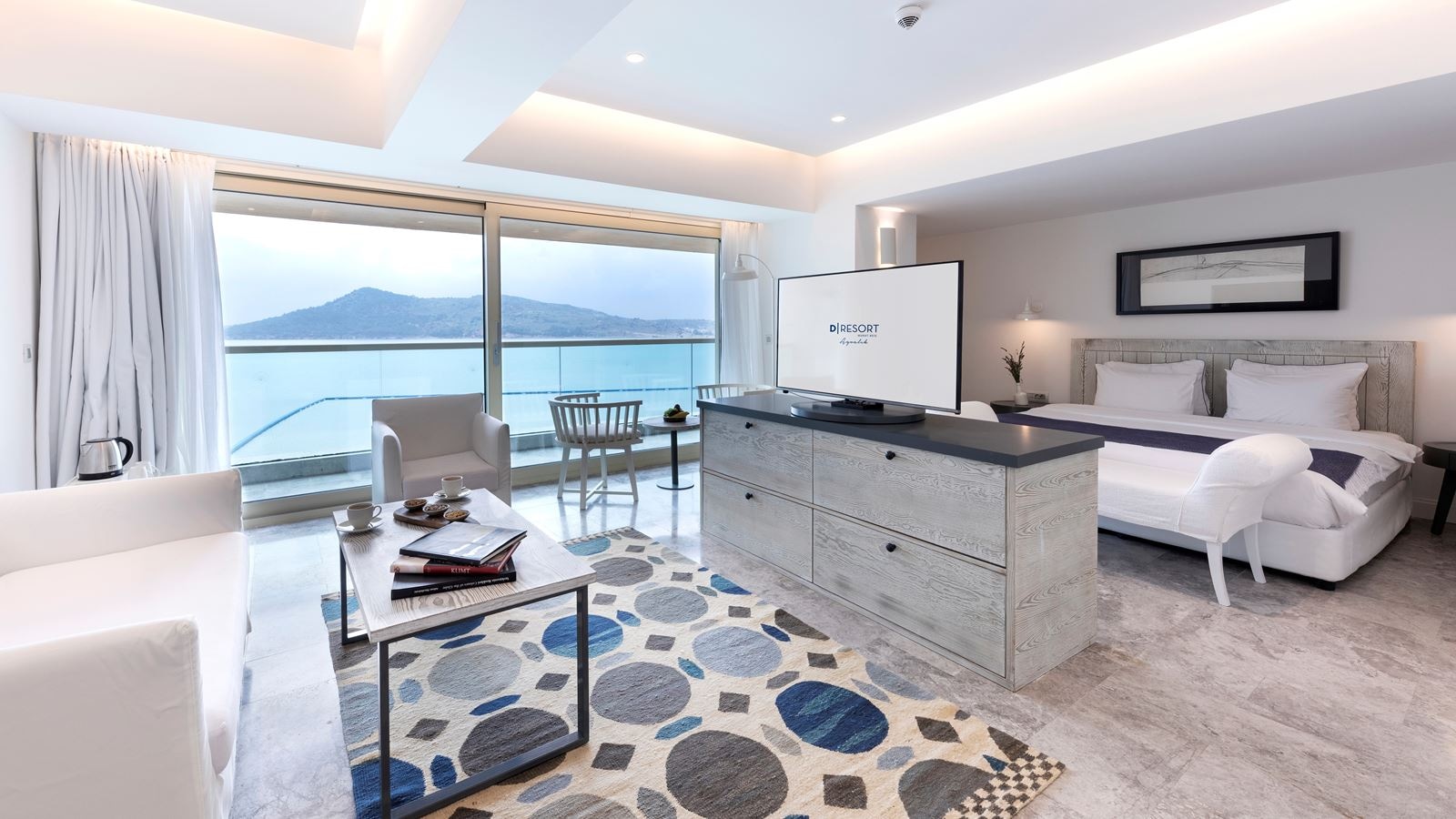 rooms-junior-suite-sea-view-room