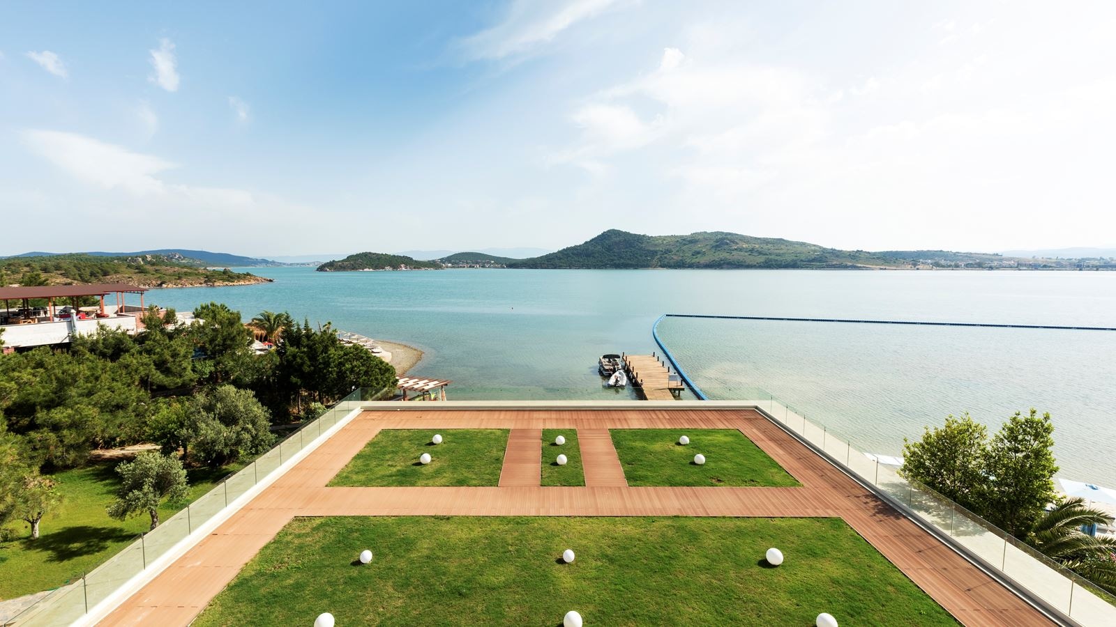 rooms-suite-sea-view-room