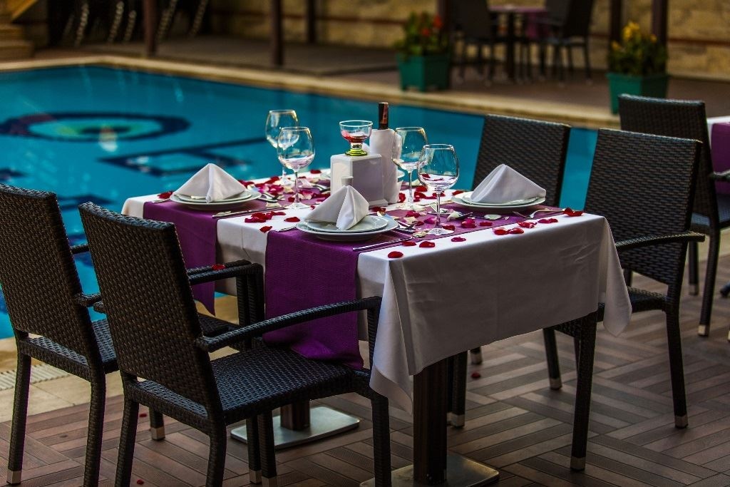 restaurants-main-restaurant