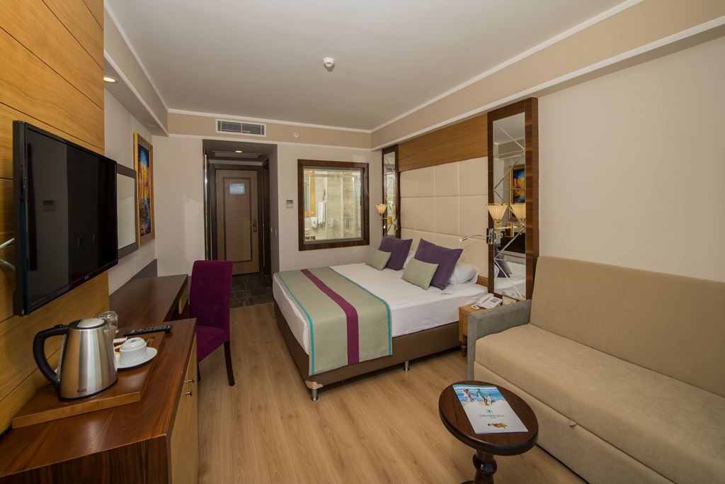 rooms-standard-room-with-balcony