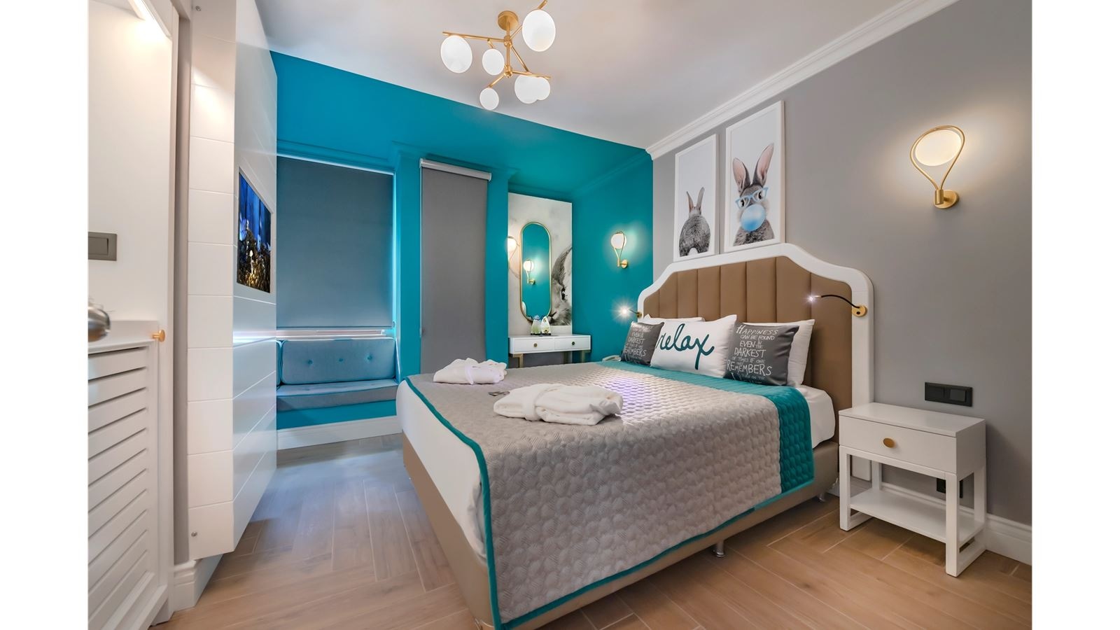 rooms-lagoon-family-rabbits-concept-couple--ladies-only