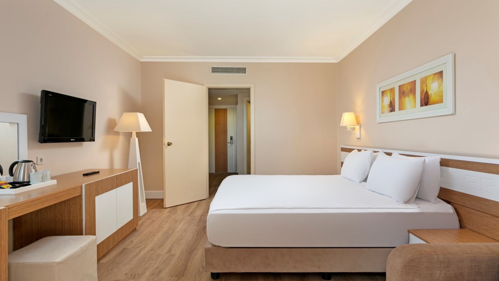 rooms-doublex-family-room