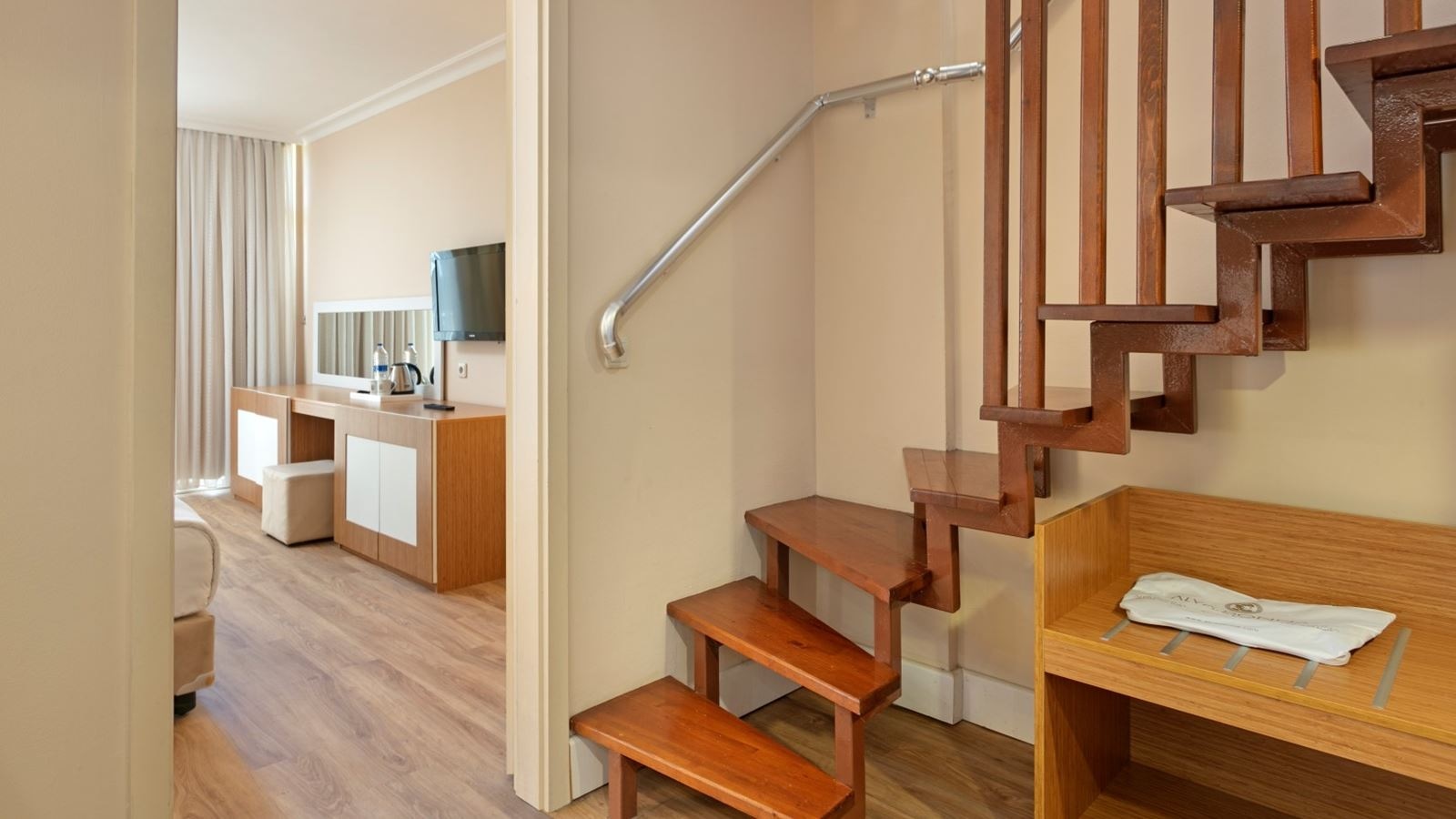 rooms-doublex-family-room