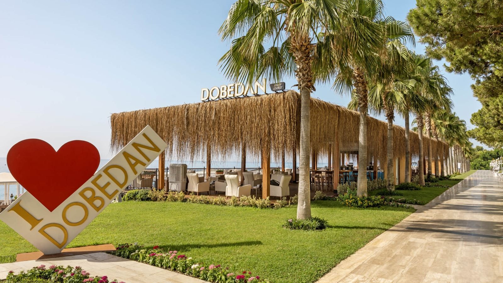 bars-dobedan-beach-bar