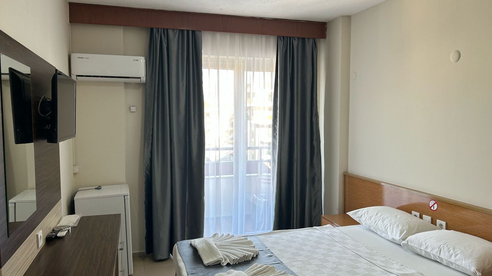 rooms-standard-hotel-single