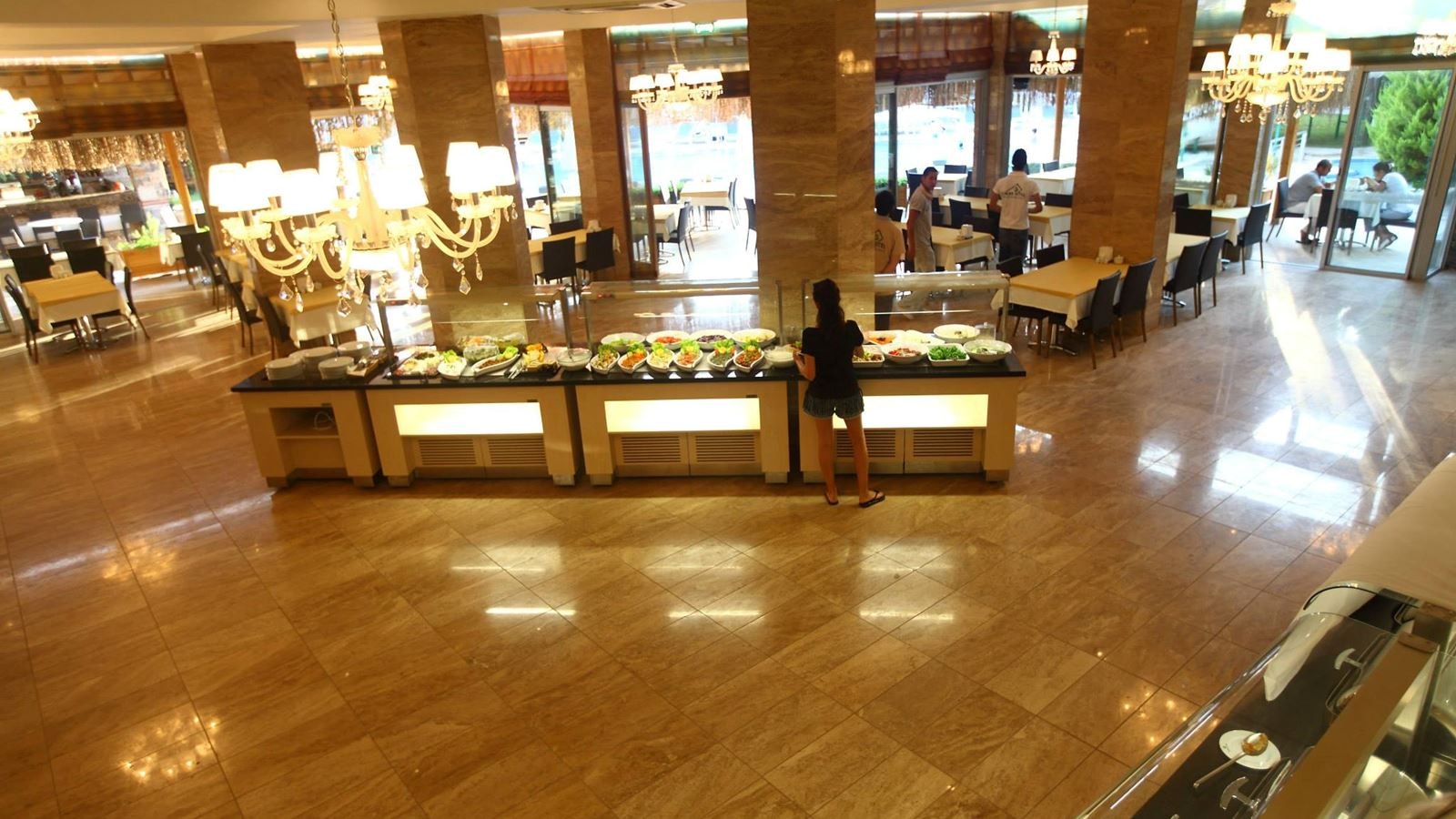 restaurants-main-restaurant