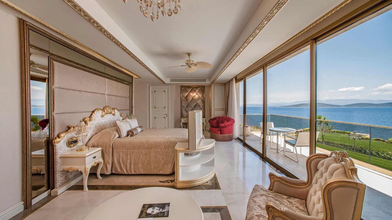 rooms-deluxe-villa-sea-view