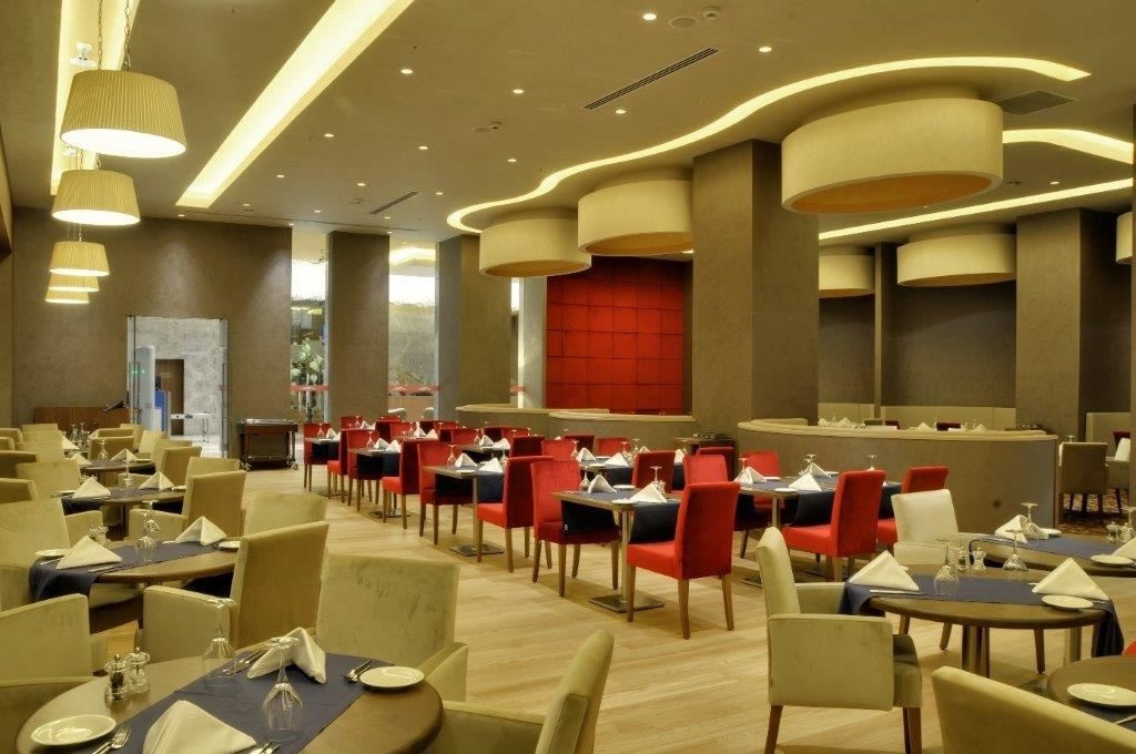 restaurants-restaurant