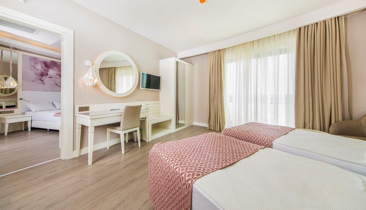 rooms-family-room--1