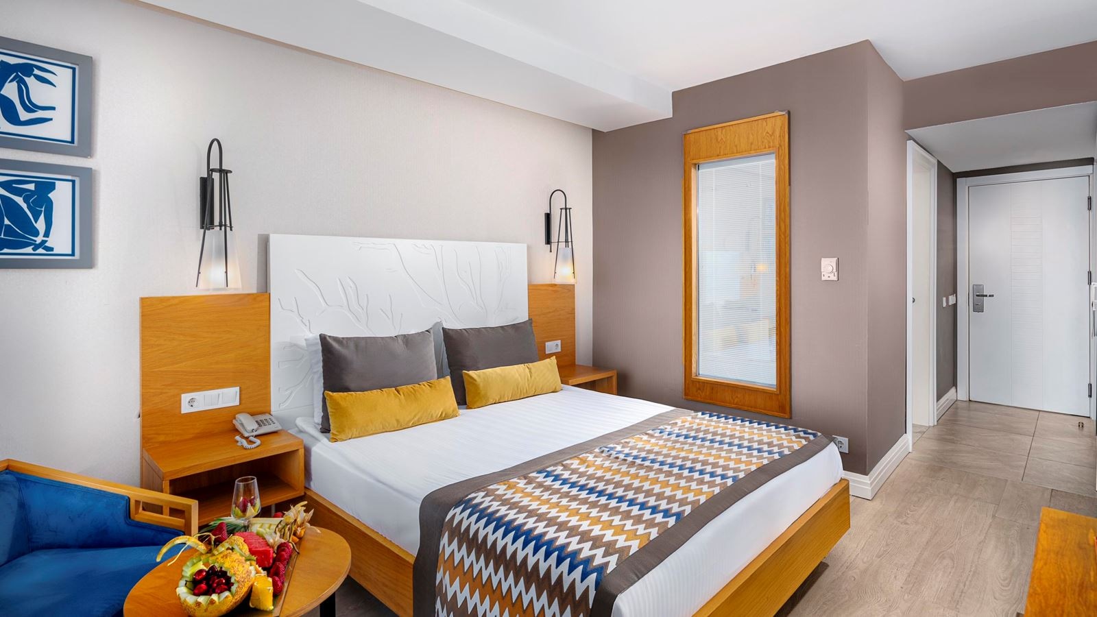 rooms-family-room-connect