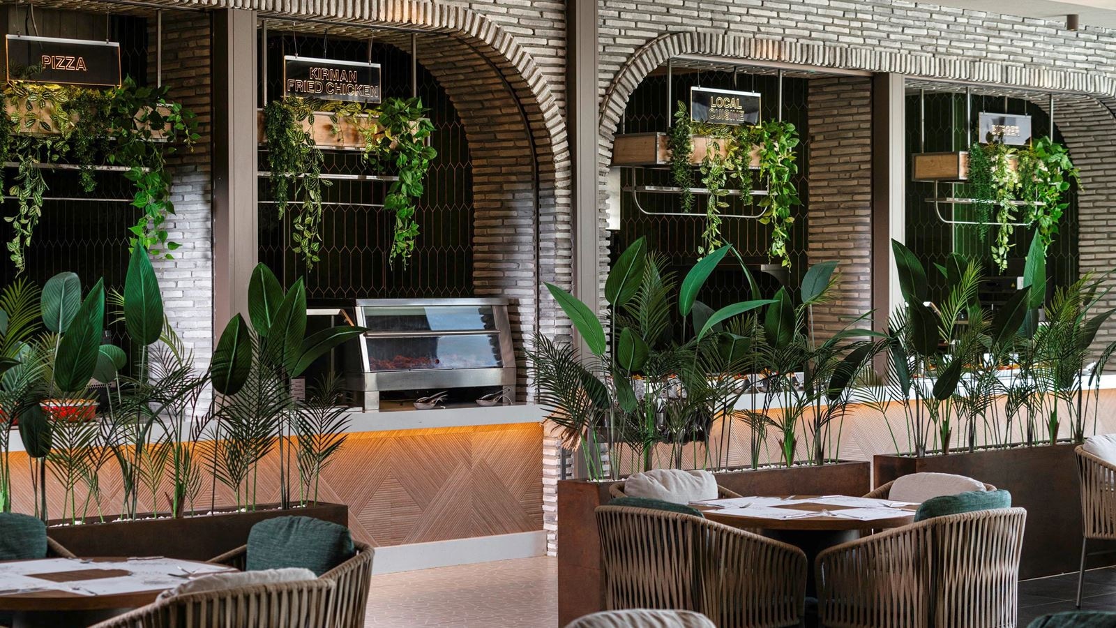 restaurants-daphne-ana-restaurant-buffet